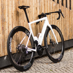 ENVE Melee V2 Race Bike